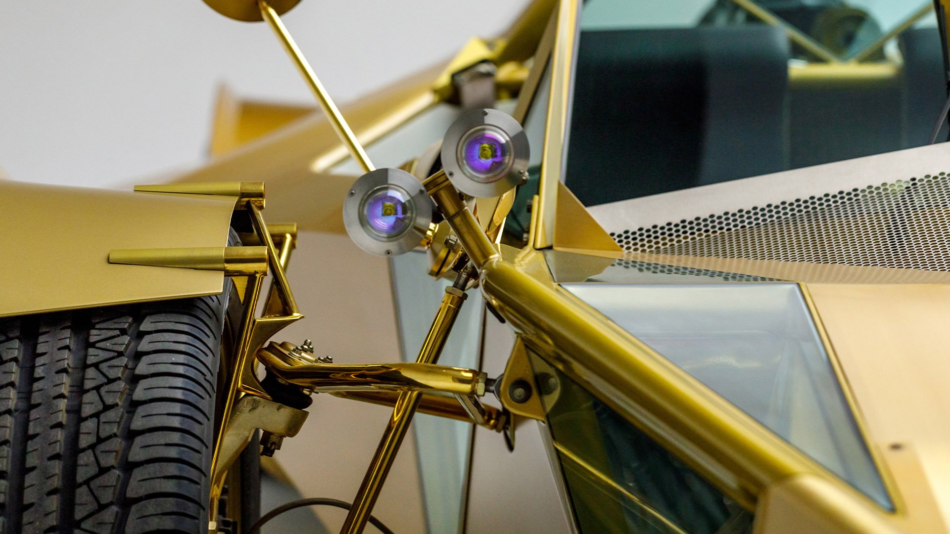 2002 XENO III — Petersen Automotive Museum